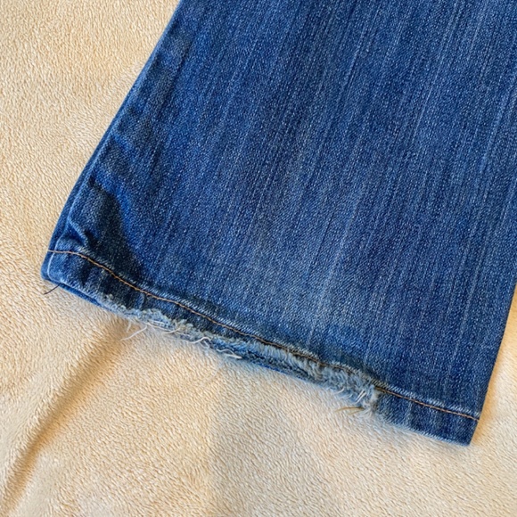 Levi’s Distressed Bootcut Jeans - Women’s Size 8/29 - Picture 8 of 12